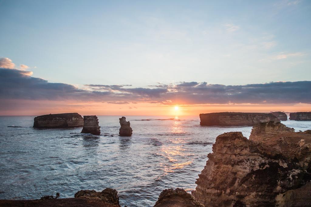 12 Apostles Accommodation Anchors Beach House With Sea Views Port Campbell Room photo